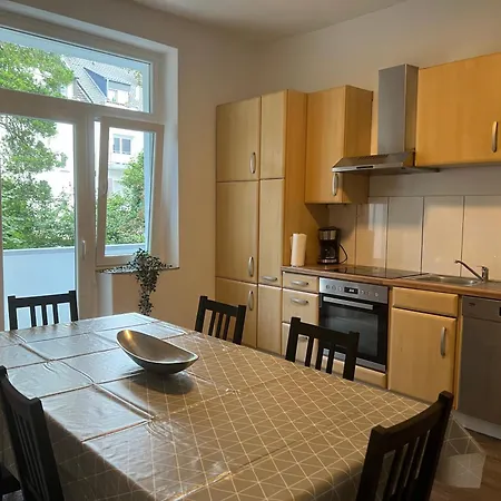 Three-Bedroom Apartment In Essen City Center Exterior foto