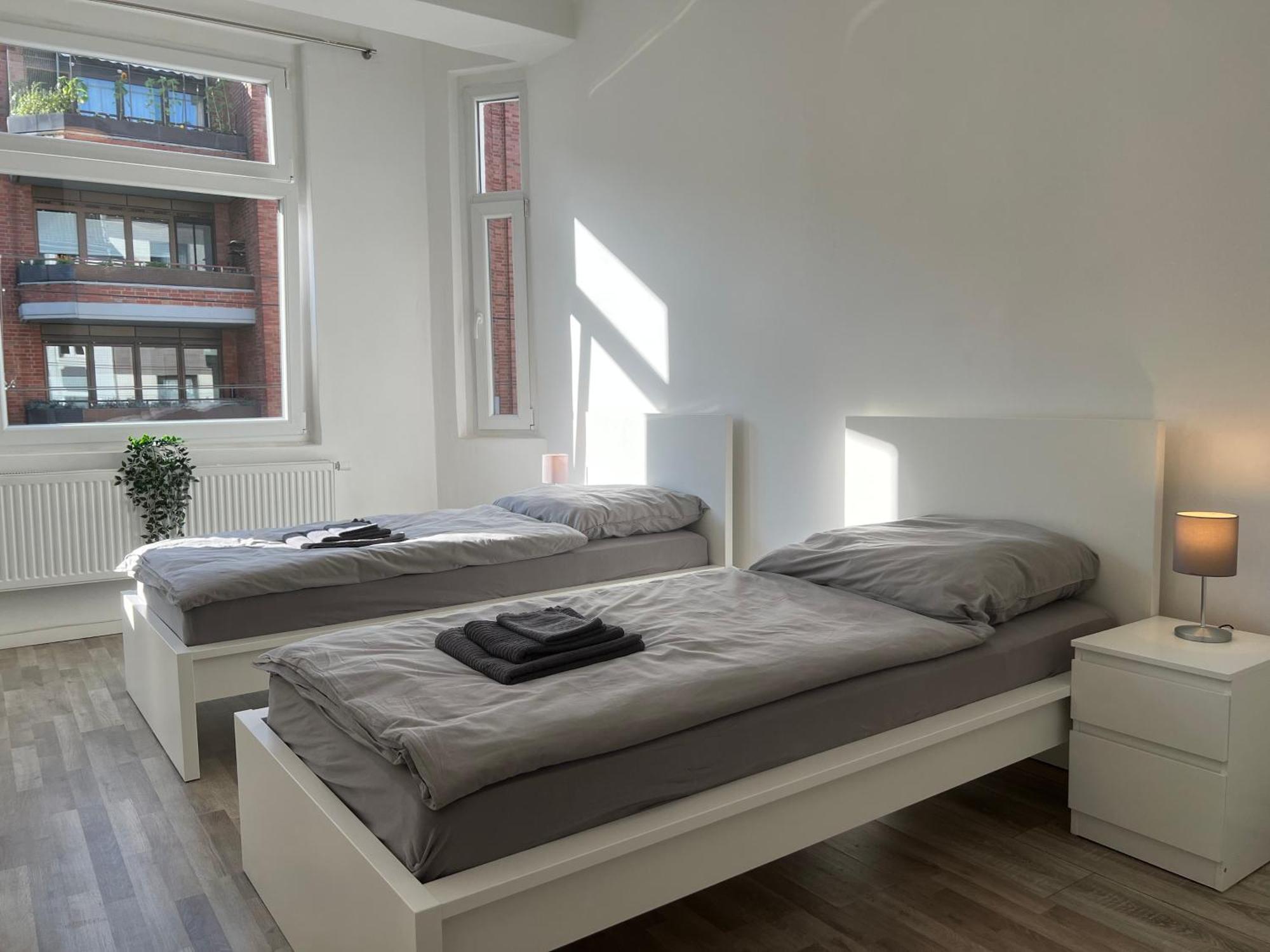 Apartment Three-bedroom In Center